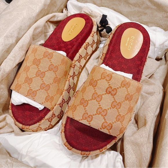 GUCCI Angelina GG logo platform slides - Picture 7 of 9